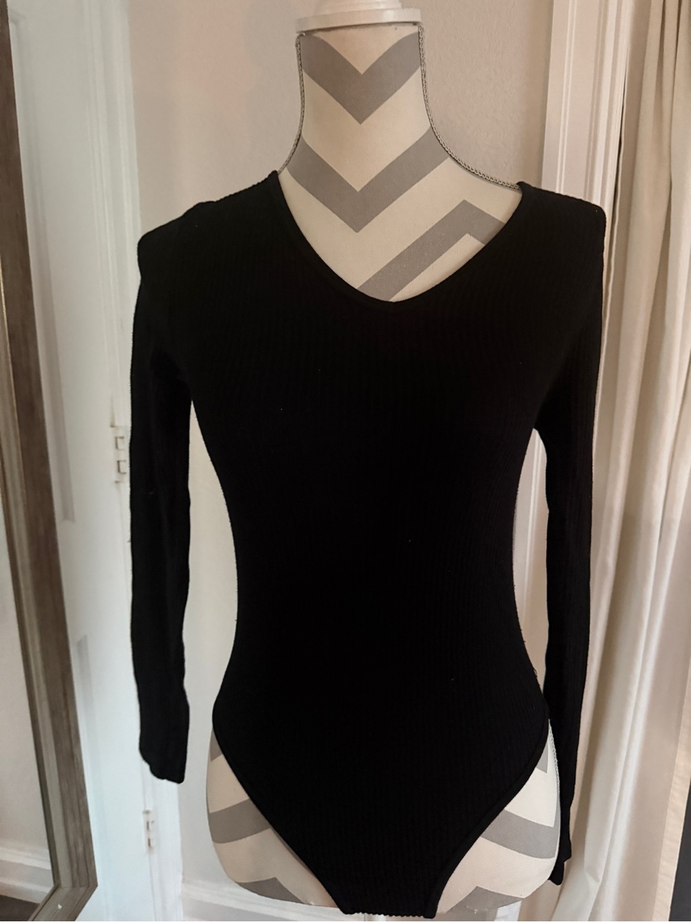 Black Long-Sleeve V-Neck Ribbed Bodysuit
